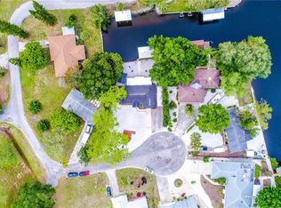 804 Leisey Cir, Ruskin, FL 33570