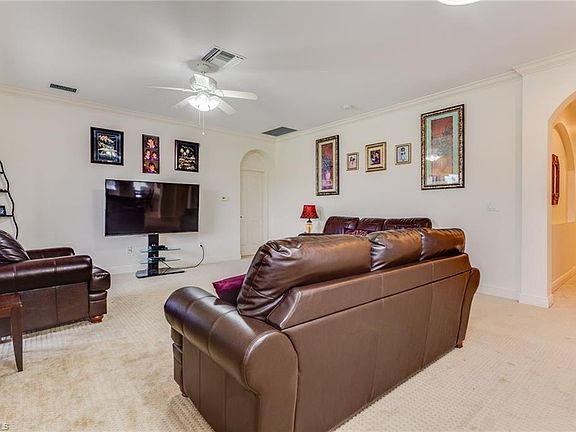 5th image of 5120 W Hyde Park Ct APT 201