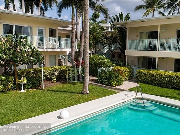 4th image of 136 Isle Of Venice Dr #2