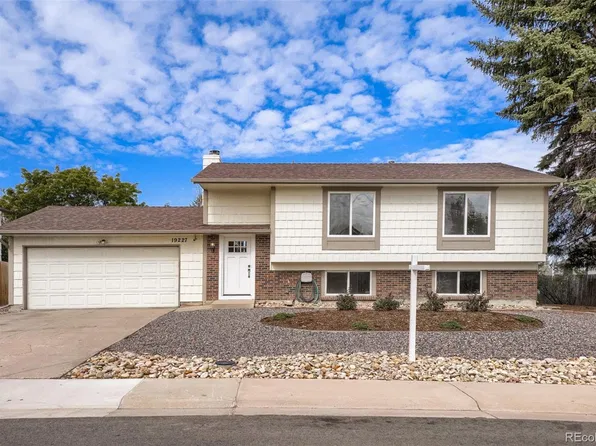 19227 E Arizona Place, Aurora, CO 80017
