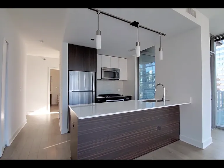 100 N Garland Ct #2810 — Photo 3