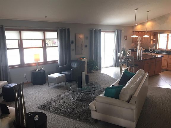 2nd image of 107 Eliasen Ave