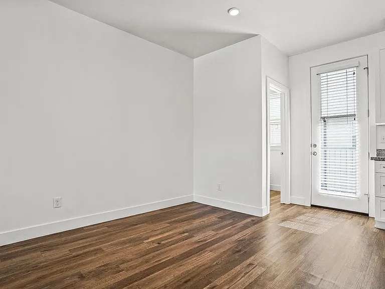 Aero Luxury Townhomes — Photo 13