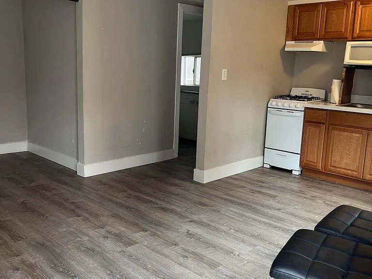 1259 A St #C — Photo 5
