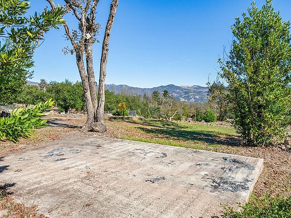 4th image of 2755 Rollo Road