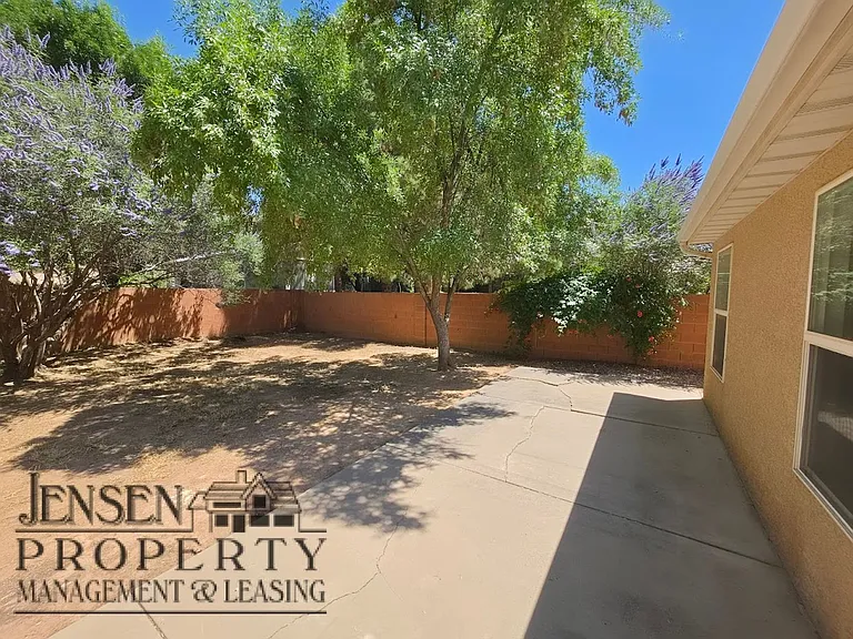1849 S Halter Cir — Photo 21