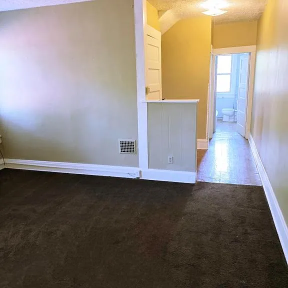 68 E Hudson St — Photo 4