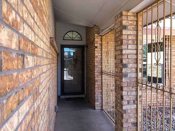 3rd image of 3605 Annagill St