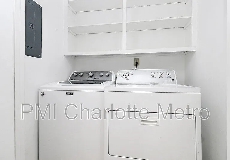 9916 Windrift Rd — Photo 11