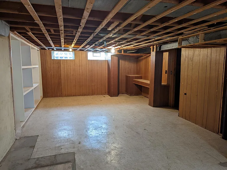 193 Chippewa Rd — Photo 10