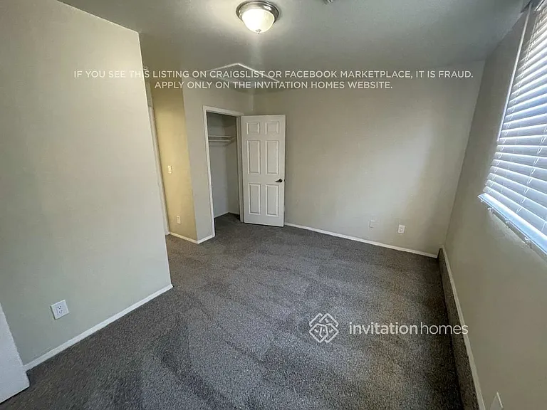 2017 E Marquette Dr — Photo 12