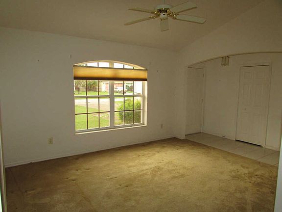 5th image of 5766 NW Cleburn Dr