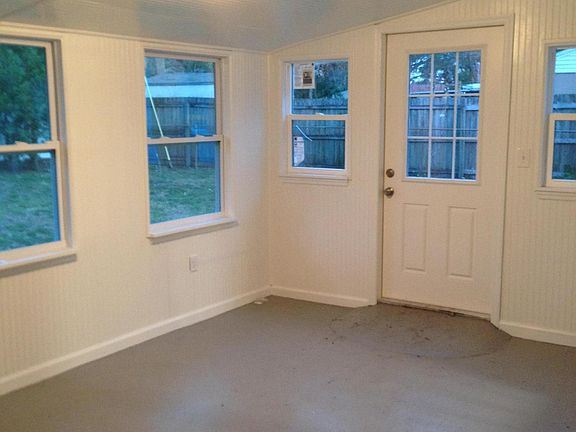 3rd image of 3616 W Tampa Cir