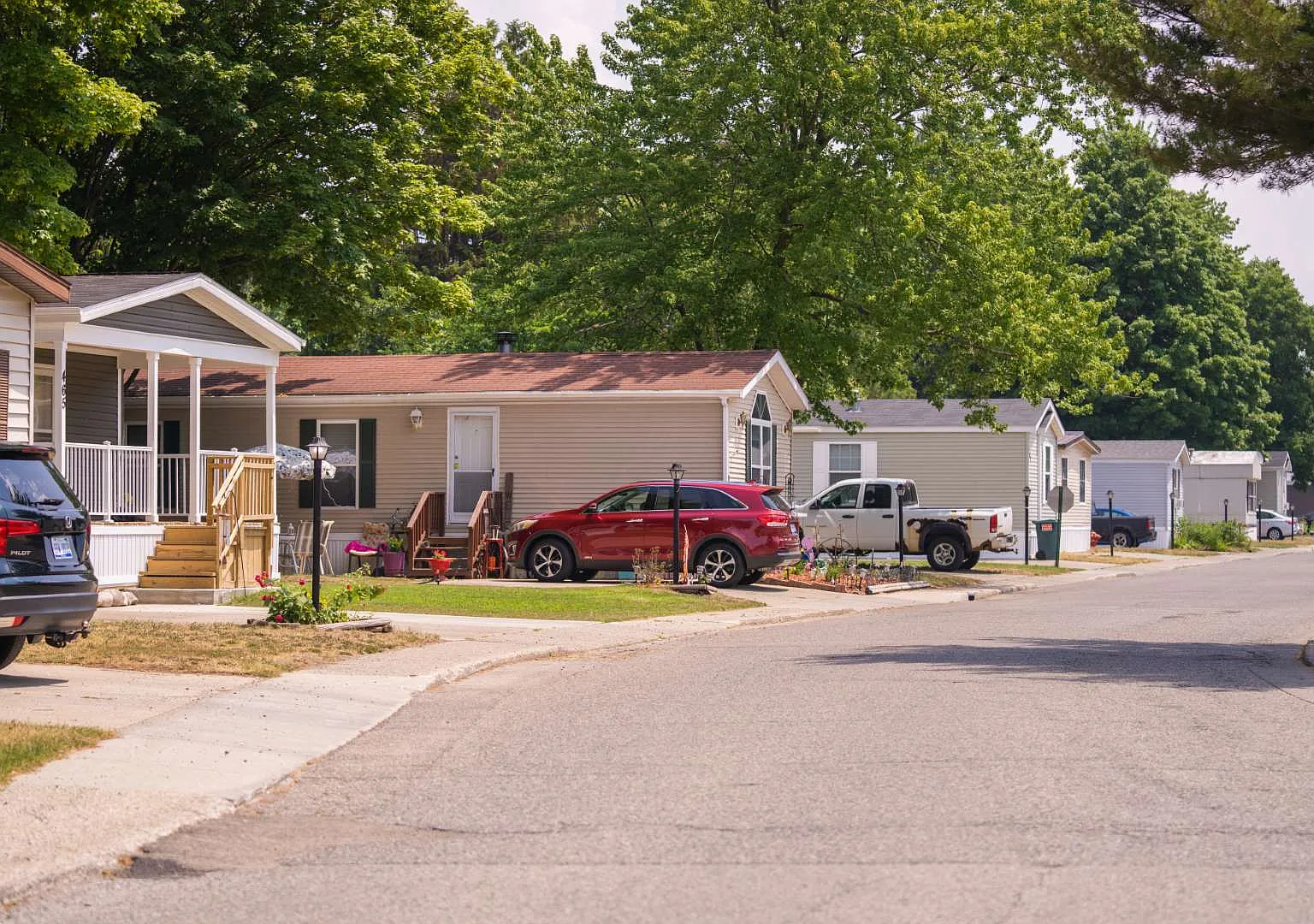 Pinebrook Village — Photo 4