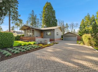 14611 Uplands Dr, Lake Oswego, OR