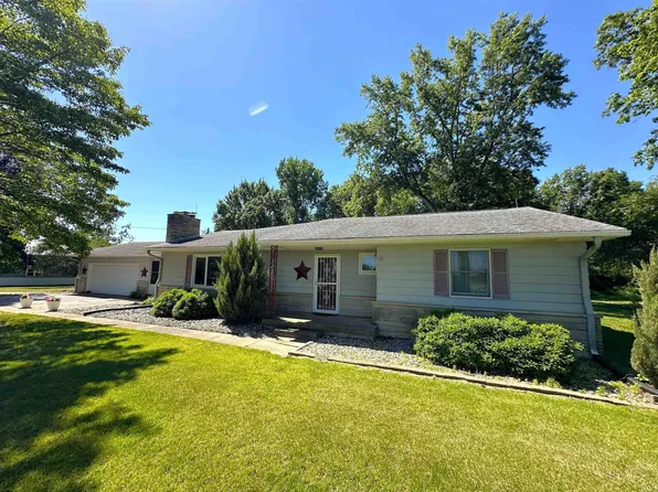 1860 E Us Highway 24, Reynolds, IN 47980