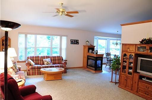 2nd image of 6 Swallow Ln