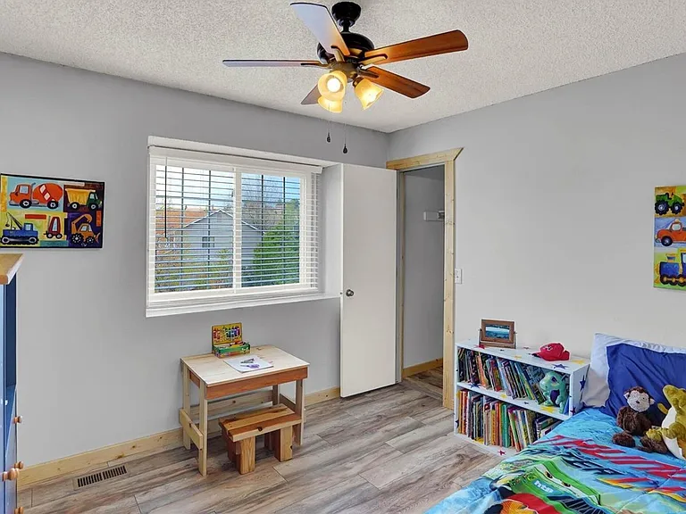 7655 Hickorywood Dr — Photo 14
