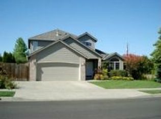 827 SE 54th Ave, Hillsboro, OR 97123