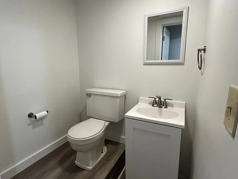 3559 Halpern St — Photo 10