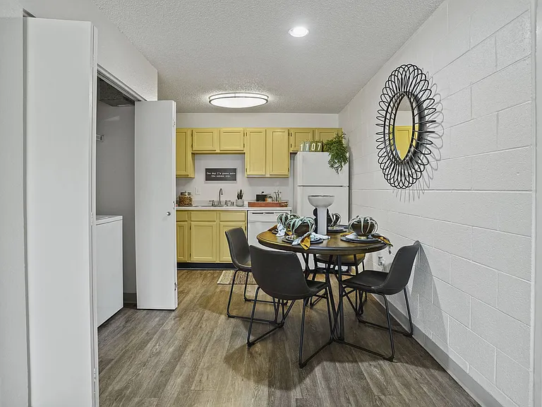 Phoenix Apts. — Photo 24