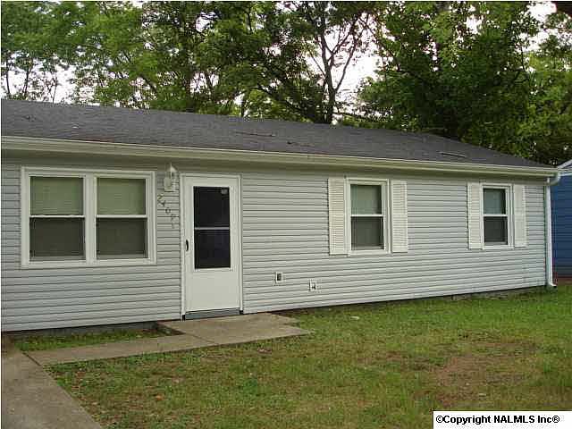 2nd image of 2409 Mount Vernon Rd NW
