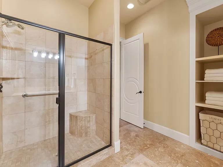 1587 SW Walters Loop — Photo 34