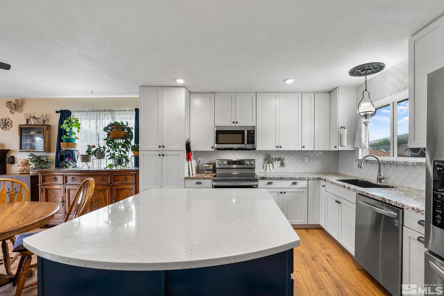 3030 Scottsdale Rd photo 1