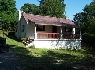 450 Cliffview Rd, Bramwell, WV 24715