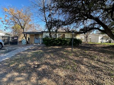 2206 Robinwood Dr, Fort Worth, TX, 76111
