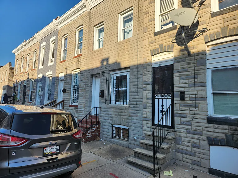 417 N Rose St #1 — Photo 1