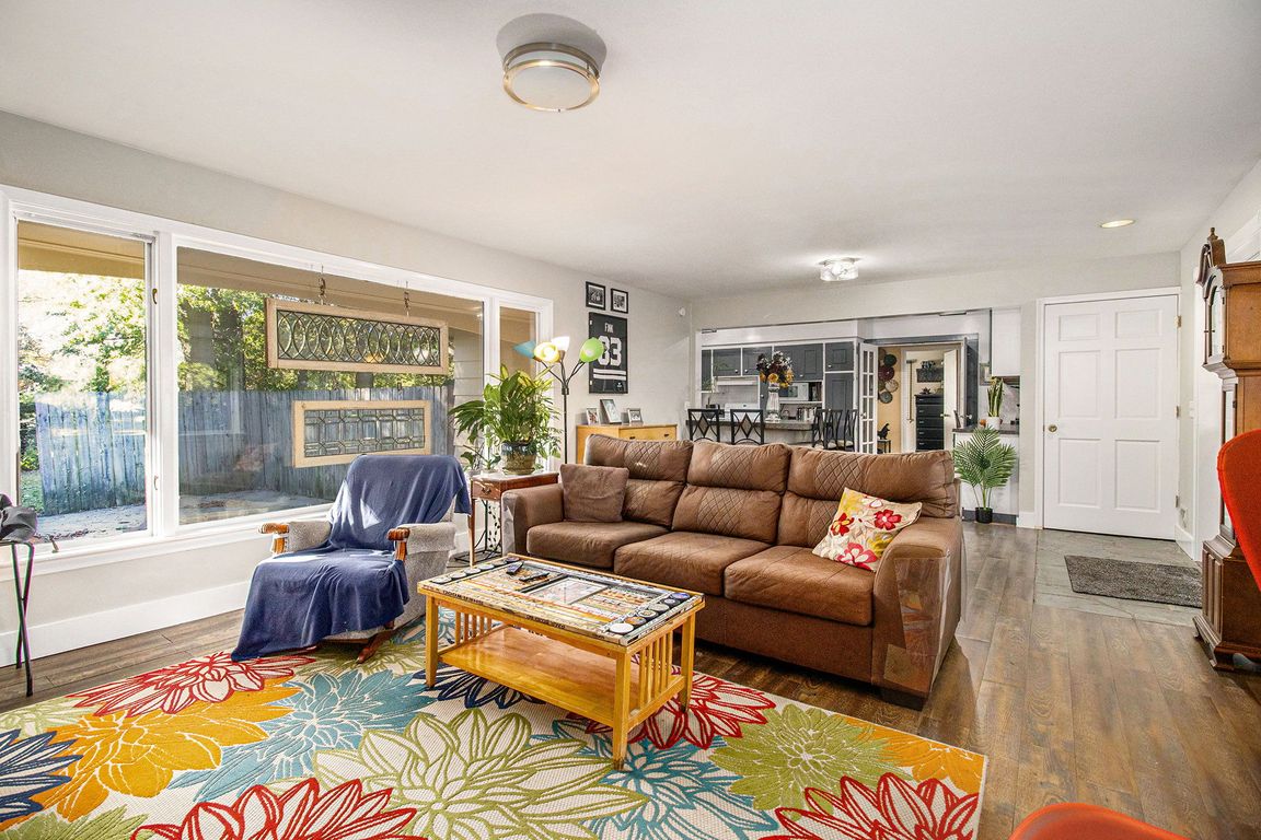 next background image