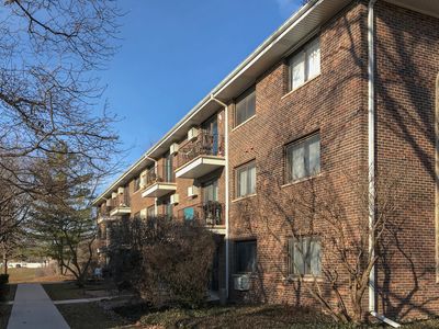 1220 S Lorraine Rd APT 3G, Wheaton, IL, 60189