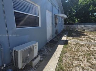 20200 NW 11th Ct #1, Miami, FL 33169