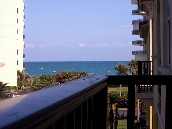 ocean view 2nd floor balcony