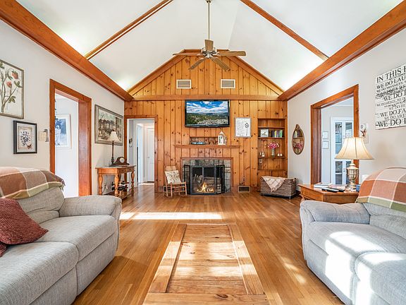 4th image of 47 McGregor Ln