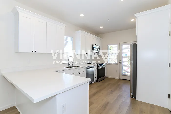 8082 Quiet Knolls Dr — Photo 8