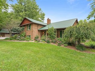 397 Cemetery Rd, Wellington, OH 44090