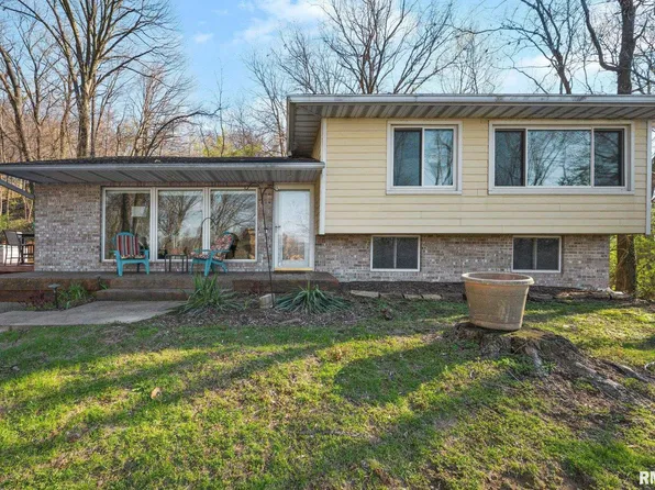 950 N Main St, East Peoria, IL 61611