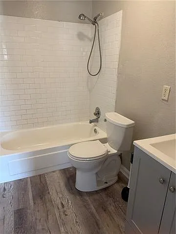 8020 Gus St #8020 — Photo 6