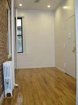 Rented by Tower Brokerage | media 29