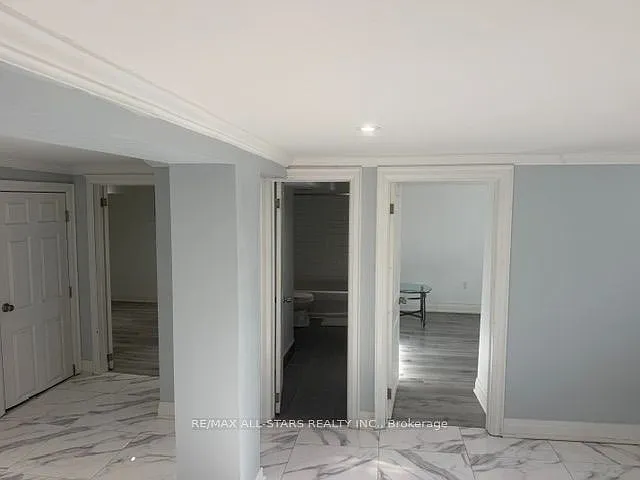 2 bed, $1,600 — Photo 3