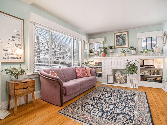 2nd image of 235 Orleans Ave