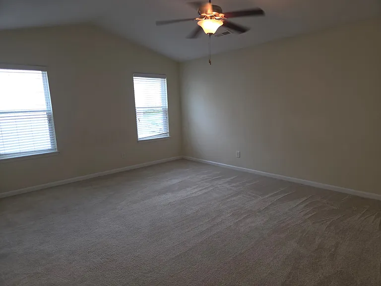 6821 Planting Ct — Photo 15