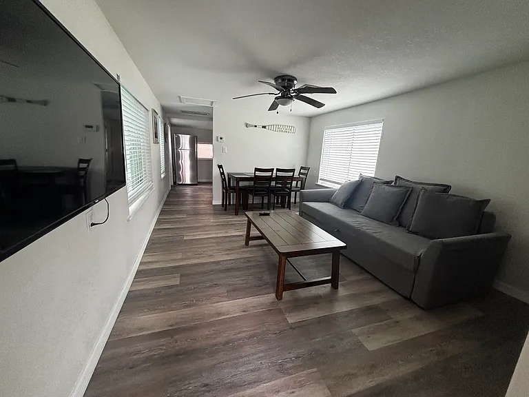 128 Beach Ave #A — Photo 15