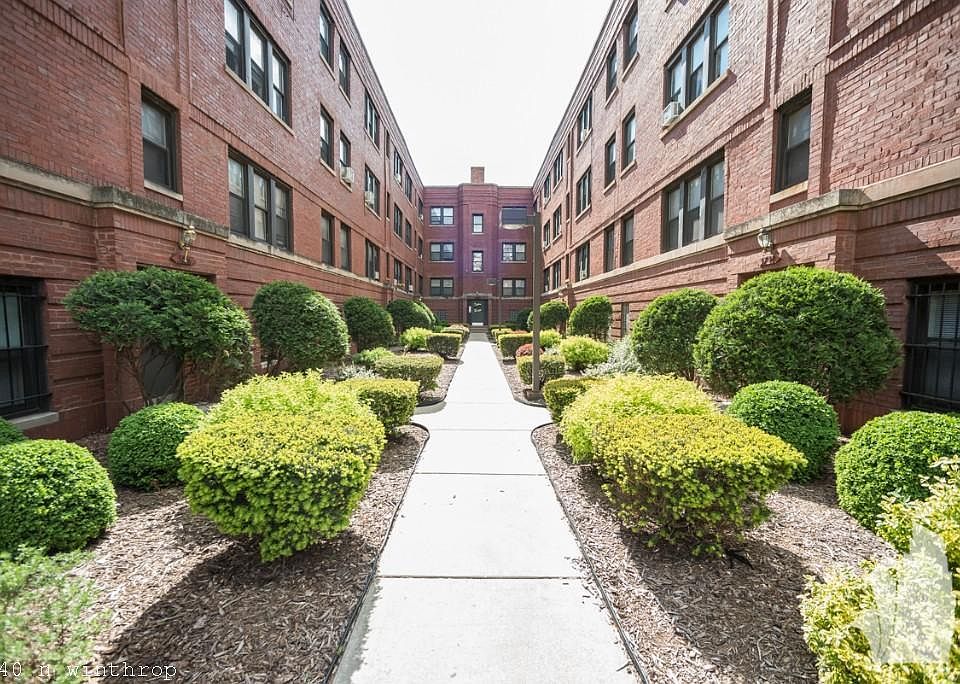 2nd image of 5740 N Winthrop Ave #226