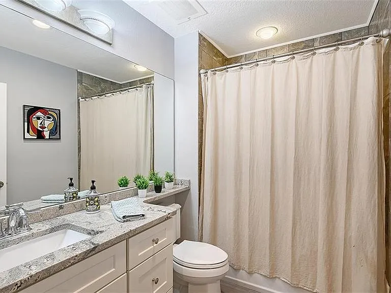 1921 Monte Carlo Dr #302 — Photo 21