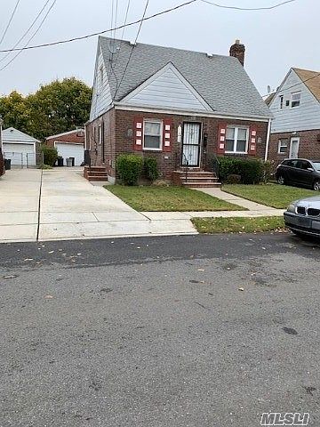 1st image of 118-33 204th St