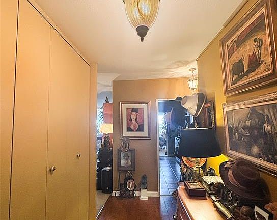 3rd image of 6 Horizon Rd #1108