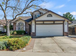 8012 Northern Oak Cir, Sacramento, CA 95828
